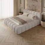 vizual 1(3) AURORA (Ascot-toffee).jpg