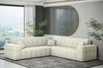Helles, modernes Wohnzimmer mit dem beigefarbenen Ecksofa Balia Corner im weichen Chenille-Gewebe Perfect Harmony 01 als komfortablem Mittelpunkt.