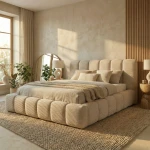 Elegantes, beigefarbenes Cordbett Dallas Slim 160x200 cm im Stoff Poso, das eine warme Atmosphäre im lichtdurchfluteten Zimmer schafft.