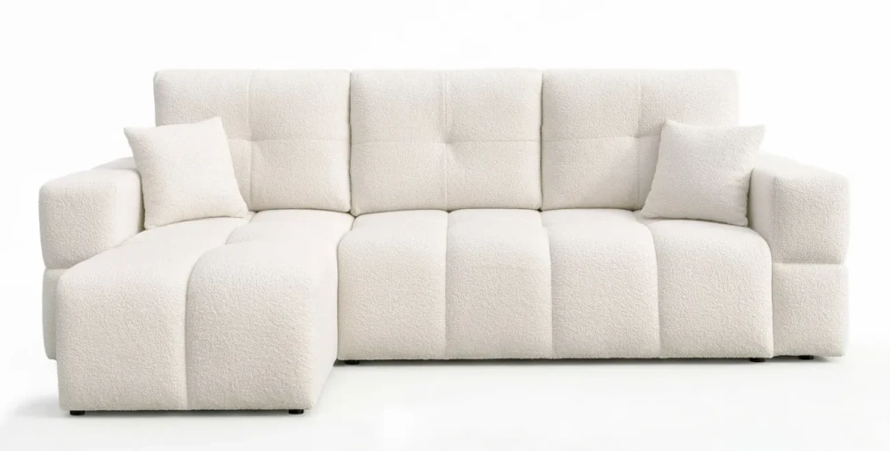 Frontale Ansicht des Ecksofas BUENO L in der Größe 250x148 cm aus hochwertigem Bouclé-Stoff, freigestellt auf weißem Hintergrund