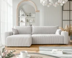 Frontalansicht des Design Ecksofas L-Form PIANO XL (278x145 cm) mit weichem Poso Cord Bezug, stilvoll arrangiert in einem modernen Wohnzimmer.