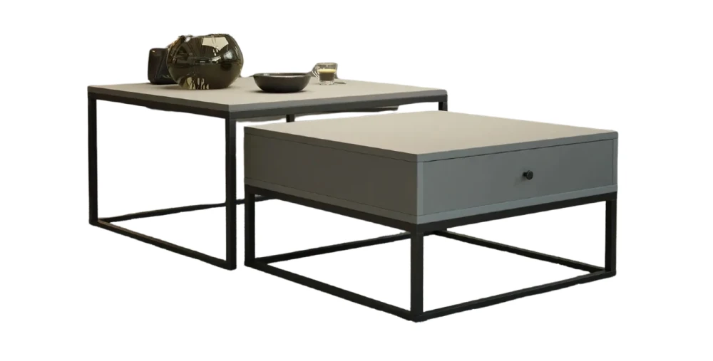 Schräge Seitenansicht des vielseitigen Couchtisch-Sets ELEGANT 2in1 mit Schublade, sauber freigestellt auf weißem Hintergrund.