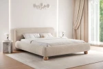 Schräge Ansicht des kompakten Polsterbettes OVELIO SLIM (200x200 cm), stilvoll arrangiert und harmonisch integriert in eine moderne Schlafzimmerumgebung, im fredo_15