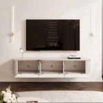 Geöffnetes TV-Lowboard Zalia Kaschmir, Gasdruckfedern, Push-to-Open-System und Kabelöffnungen sichtbar.
