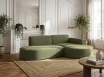 Stilvolle Ansicht des Ecksofas Prima Studio im markanten Farbton Grün, das einen frischen, modernen Akzent im Wohnzimmer setzt.